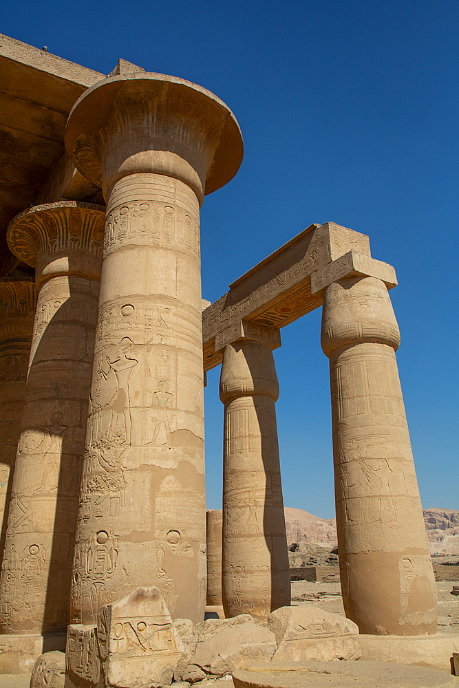 Columns, Hypostyle Hall, Ramesseum, Memorial Temple of Pharaoh Ramesses II, 13th century BC, Ancient Thebes, UNESCO World Heritage Site, Luxor, Egypt, North Africa, Africa