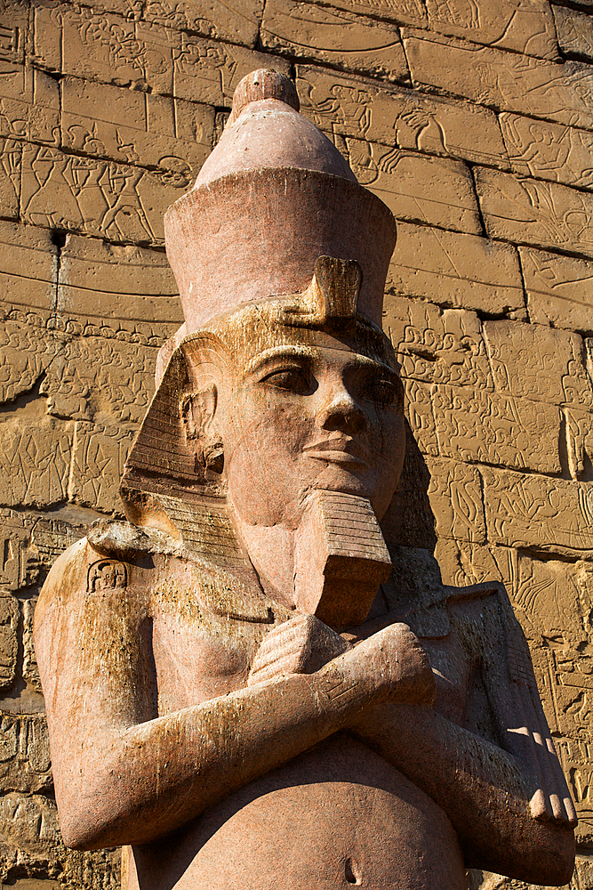 Statue of Rameses II, First Pylon of Rameses II, Luxor Temple, UNESCO World Heritage Site, Luxor, Egypt, North Africa, Africa