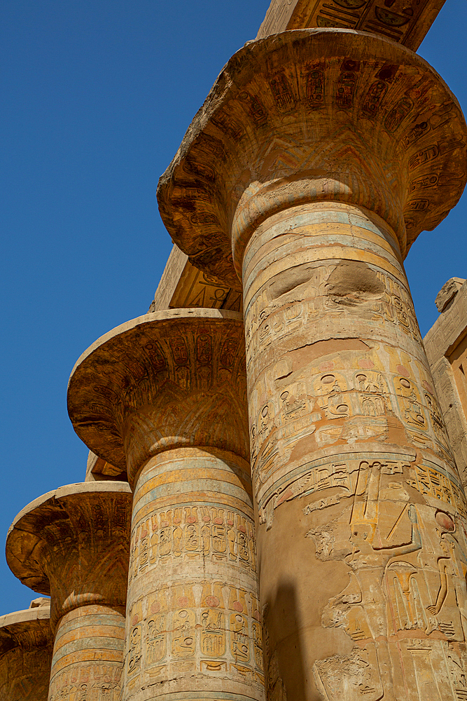 The Great Papyrus Columns, Hypostyle, Karnak Temple Complex, UNESCO World Heritage Site, Luxor, Egypt, North Africa, Africa