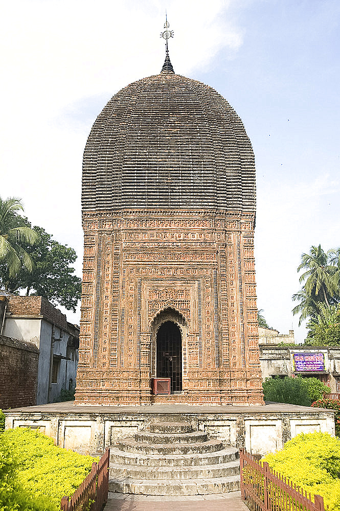 Pratapeswar Temple (Pratapeshvara Mandir), a 19th century Rekha Deul, decorated with terracotta carvings of Hindu gods and holy stories and activities, Kalna, West Bengal, India, Asia