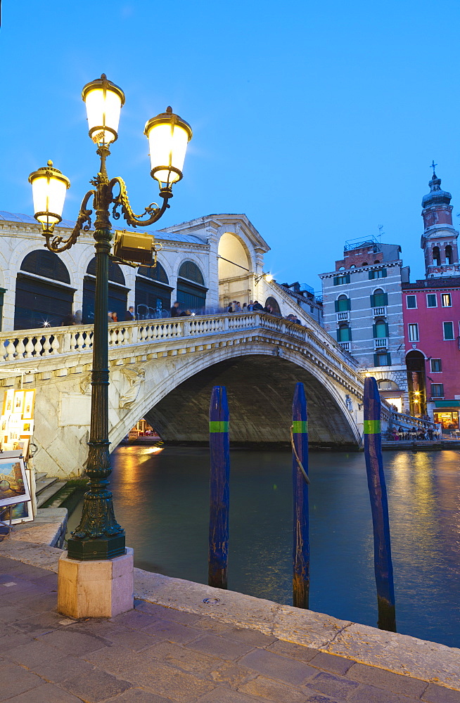 Rialto Bridge on the Grand Canal, Venice, UNESCO World Heritage Site, Veneto, Italy, Europe