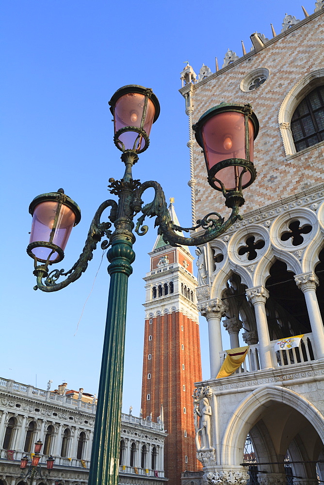 The Campanile and Doge's Palace, St. Mark's Square, Venice, UNESCO World Heritage Site, Veneto, Italy, Europe