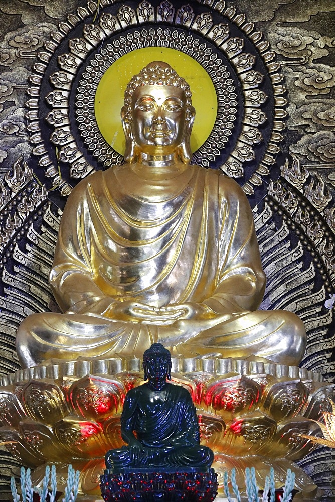 The Enlightenment of the Buddha, Phat Ngoc Xa Loi Buddhist temple, Can Tho, Vietnam, Indochina, Southeast Asia, Asia