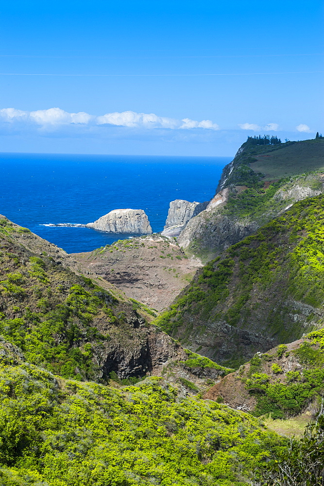 The rugged west Maui landscape and coastline, Maui, Hawaii, United States of America, Pacific