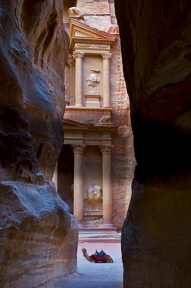 View of El Kazneh (The Treasury) from the Siq, Petra, UNESCO World Heritage Site, Jordan, Middle East