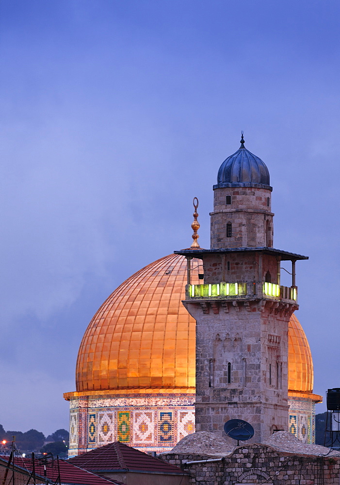 Dome of the Rock and minaret illuminated at dusk, Jerusalem, Israel, Middle East