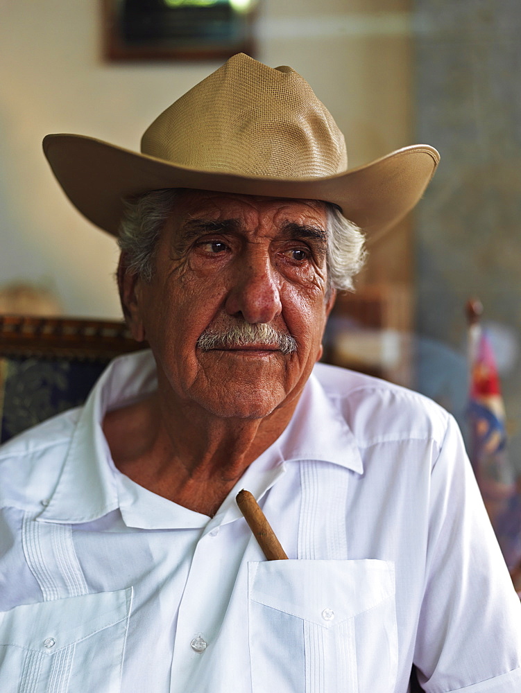 Portrait of Don Pedro Bello, Cuban-American cigar maker, Miami, Florida, United States of America, North America