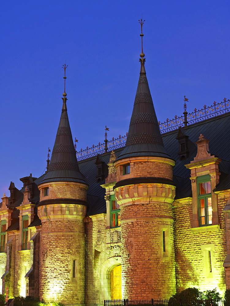 Manege Militaire (the Armory) at dusk, Quebec City, Quebec, Canada, North America