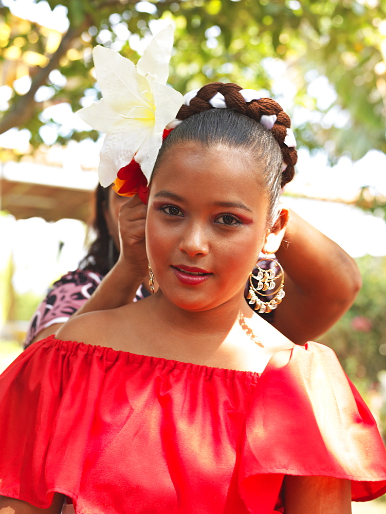 Portrait of a young Mexican girl dancer in folkloric costume, Tequila, Jalisco, Mexico, North America