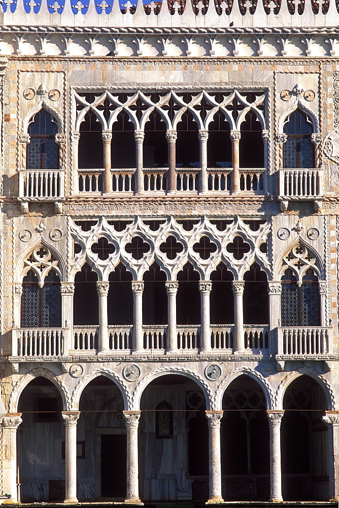 Exterior facade of Ca'd'Oro (House of Gold), finest example of Venetian Gothic architecture, Venice, UNESCO World Heritage Site, Veneto, Italy, Europe