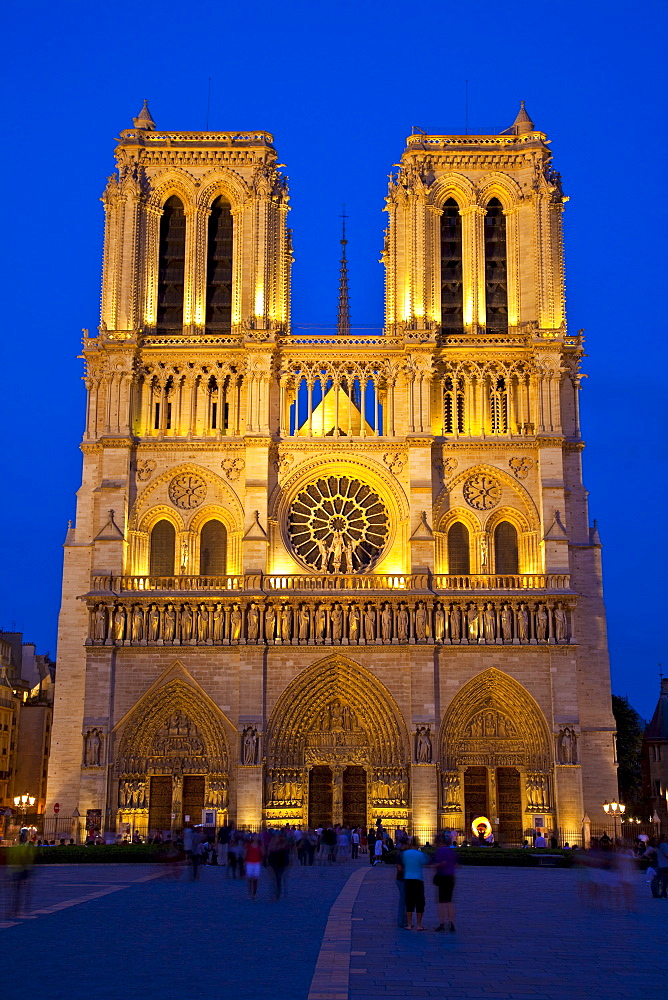 Notre Dame Cathedral at night, Paris, France, Europe