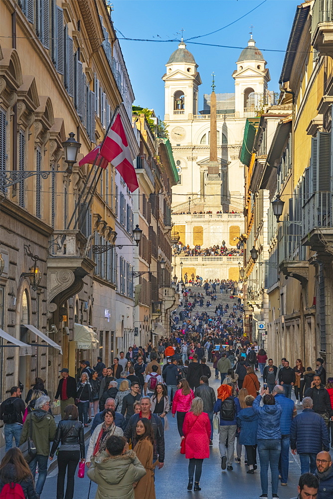 Via dei Condotti, Piazza di Spagna, Spanish Steps, Scalinata di Trinita dei Monti (Trinita dei Monti Church), Rome, Lazio, Italy, Europe