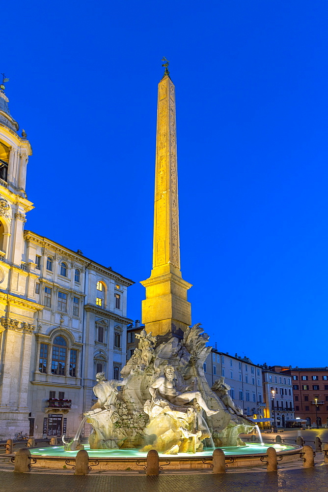 Fontana dei Quattro Fiumi (Fountain of the Four Rivers), River God Ganges, Piazza Navona, Ponte, Rome, Lazio, Italy, Europe