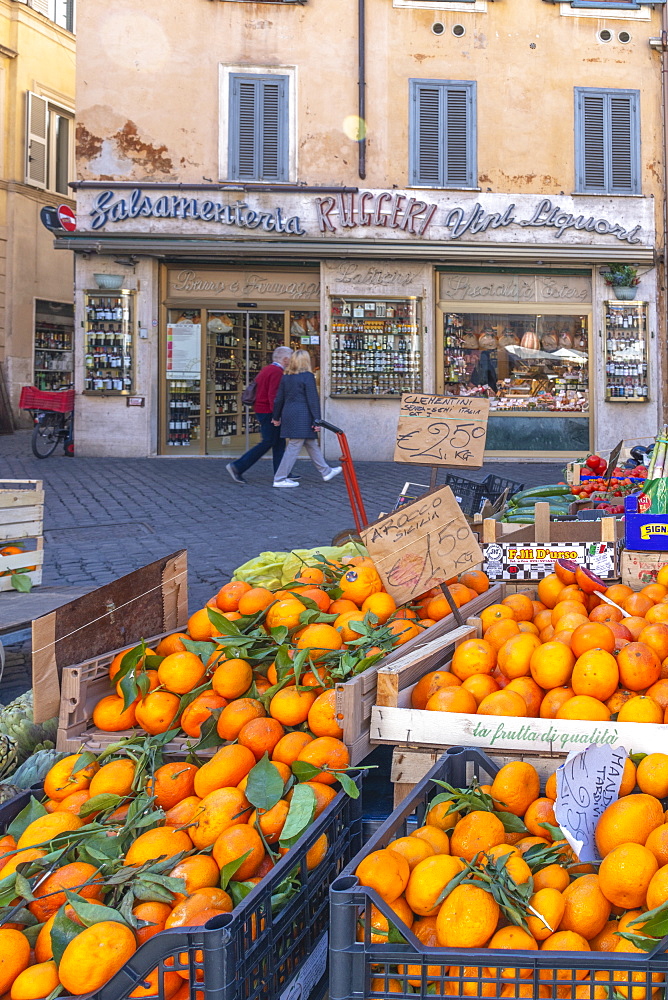 Market stalls, Campo de Fiori, Regola, Rome, Lazio, Italy, Europe