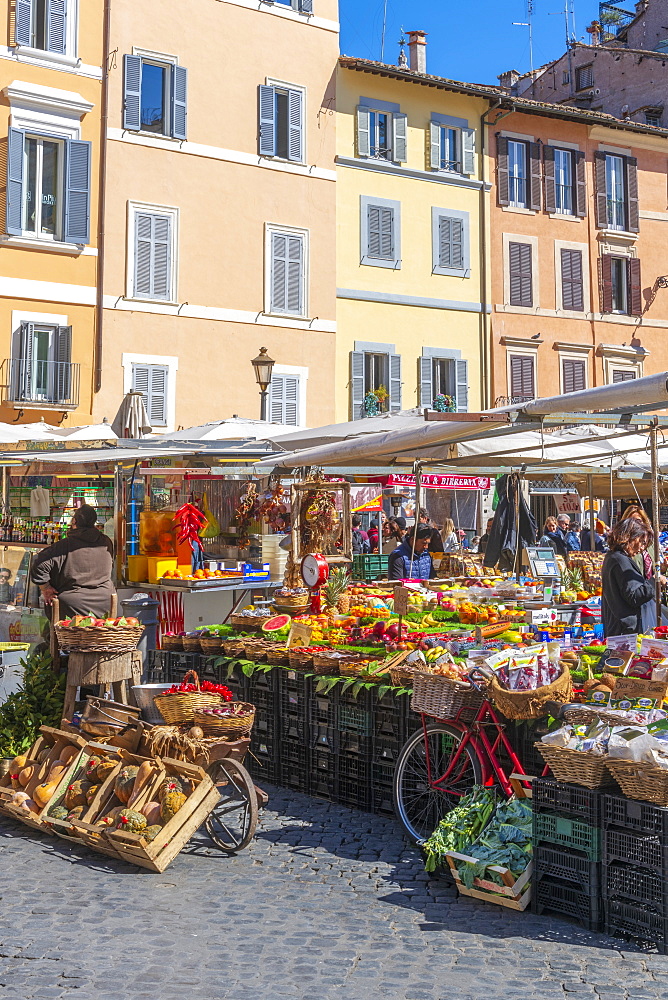 Market stalls, Campo de Fiori, Regola, Rome, Lazio, Italy, Europe