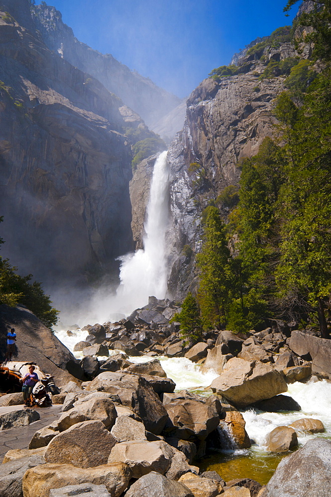 Yosemite Falls, Yosemite National Park, UNESCO World Heritage Site, California, United States of America, North America