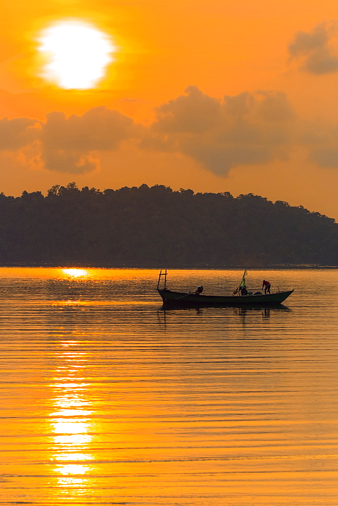 Fishing boat at dawn off the east coast of this holiday island, Saracen Bay, Koh Rong Sanloem Island, Sihanoukville, Cambodia, Indochina, Southeast Asia, Asia