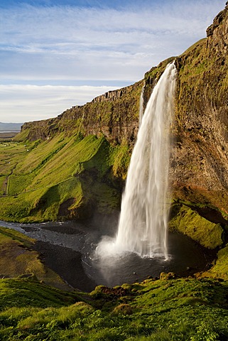 Seljalandsfoss waterfall, Porsmoerk, South Iceland, Iceland, Europe