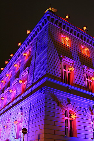 Christmas window decoration in the Bertelsmann Haus Building, Unter den Linden, Berlin, Germany, Europe