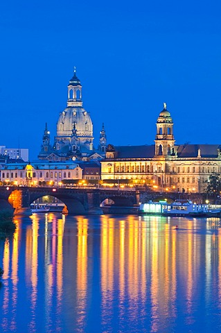 Dresden at dusk, Elbe River, illuminated historic town centre, Staendehaus building, Frauenkirche, Church of Our Lady, Sekundogenitur building, Augustus Bridge, Saxony, Germany, Europe