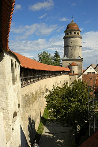 Noerdlingen, only city of Germany with a nearly completely received accessible city wall, Bavaria , Germany