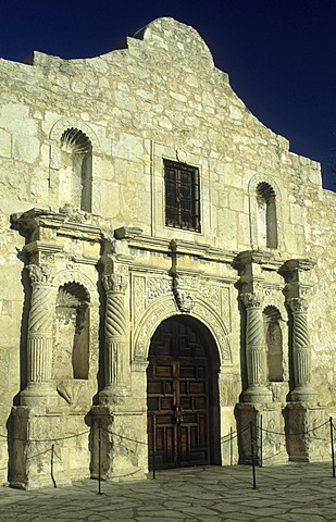 The Alamo, spanish mission church in San Antonio, San Antonio, Texas, USA