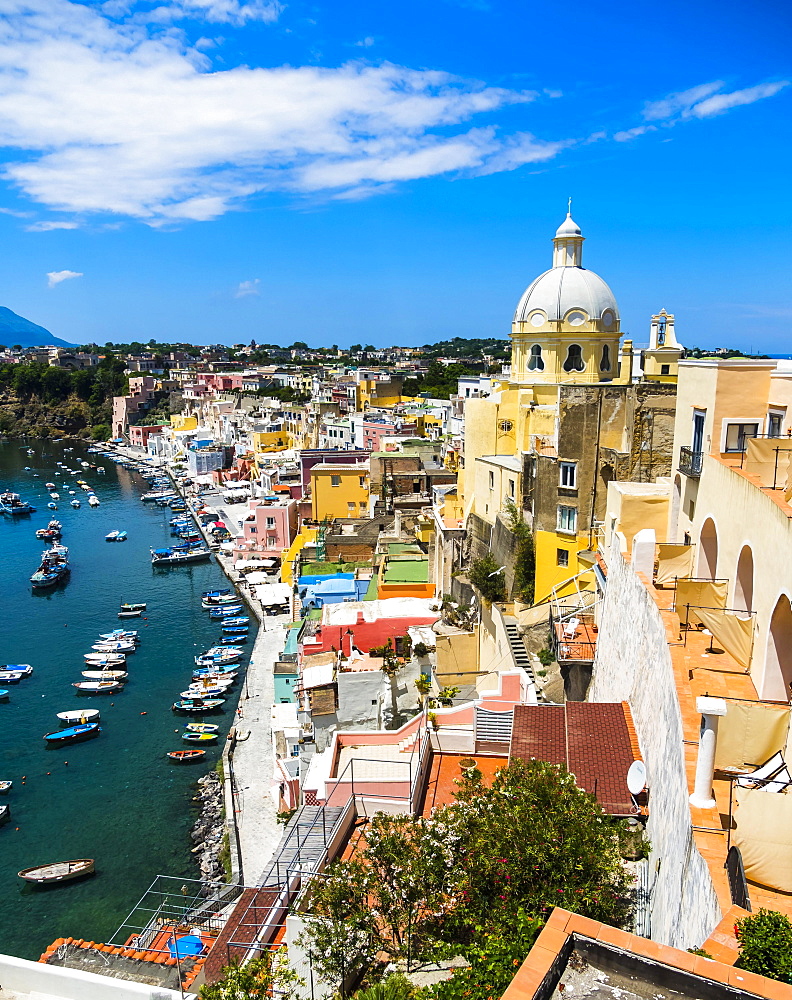 View of the island of Procida with its colourful houses, harbour and the Marina di Corricella, island of Procida, Phlegraean Islands, Gulf of Naples, Campania, Italy, Europe