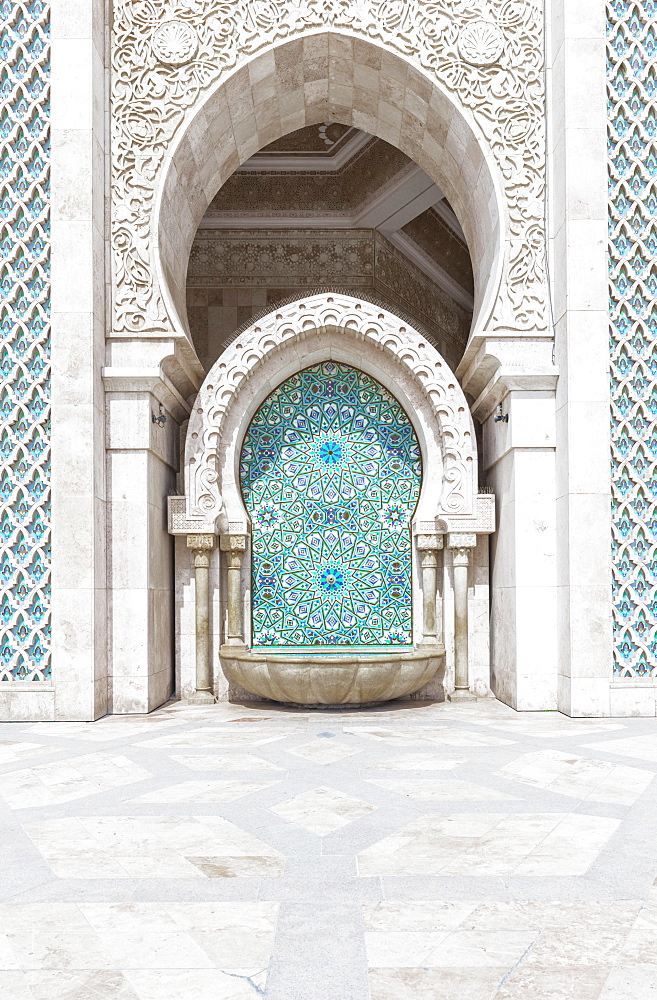 Decorated exterior wall, fountain with mosaic and ornament, Hassan II mosque, Grande Mosquée Hassan II, Moorish architecture, Casablanca, Morocco, Africa