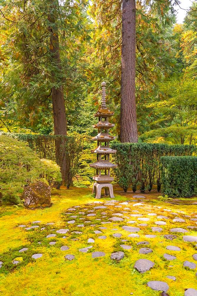 Shrine in Japanese Garden, Portland, Oregon, USA, North America