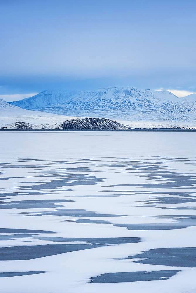 Snowy landscape at Pingvallavatn, Pingvalla Lake, Sudurland, Iceland, Europe