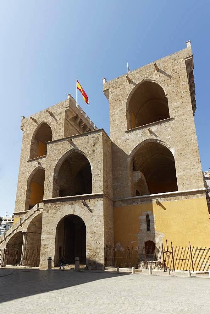 Torres de Serranos, medieval town gate, Carme district, old town, Valencia, province of Valencia, Spain, Europe