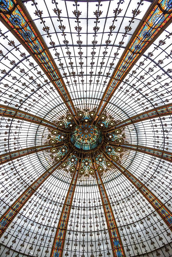 Dome, Art Nouveau, Galeries Lafayette department store, Paris, Ile-de-France, France, Europe