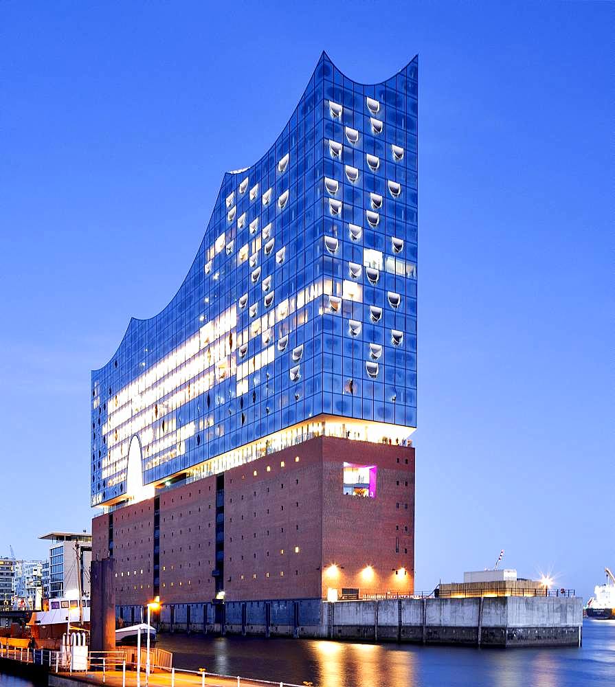 Illuminated Elbe Philharmonic Hall during blue hour, Speicherstadt, Kaiserkai, Hafencity, Hamburg, Germany, Europe