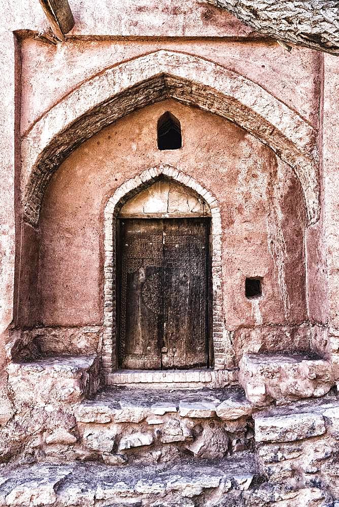 Red adobe houses, Abyaneh village, Esfahan Province, Iran, Asia