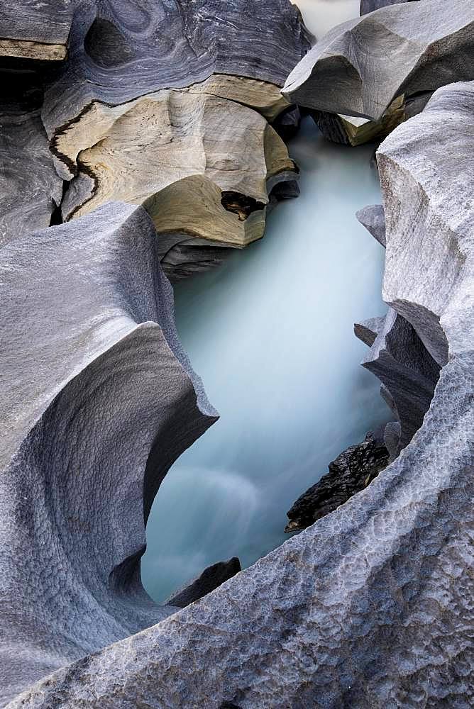 Marmorslottet, the marble castle at the Glomaga river, marble gorge, Norway, Europe