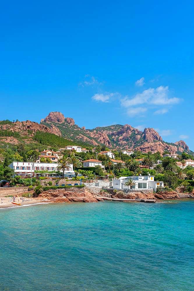 Coastal landscape in front of the Massif de l'Esterel, Antheor, Var, Provence-Alpes-Cote d'Azur, France, Europe