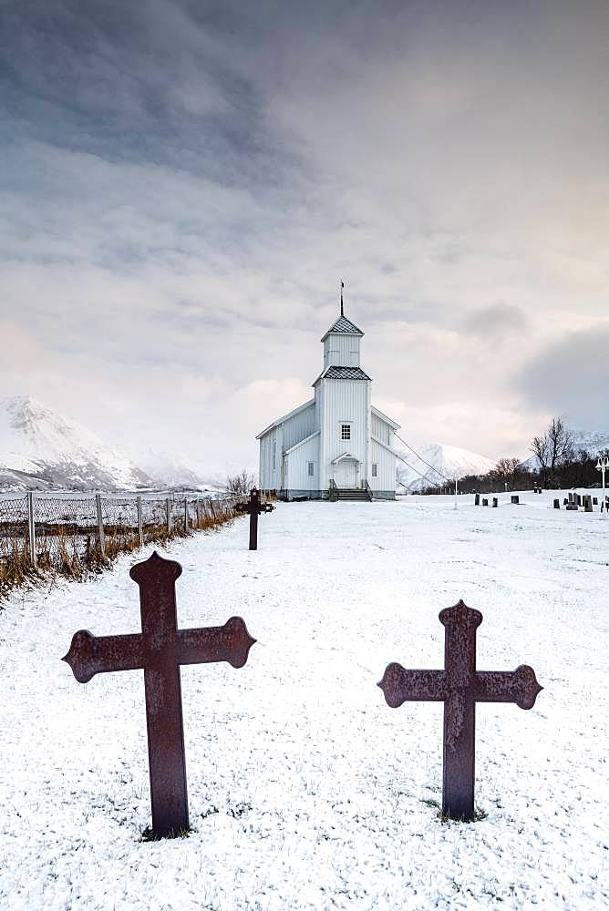 Cemetery with graves and church of Gimsoy, Gimsoykirke, Gimsoy, Lofoten, Norway, Europe