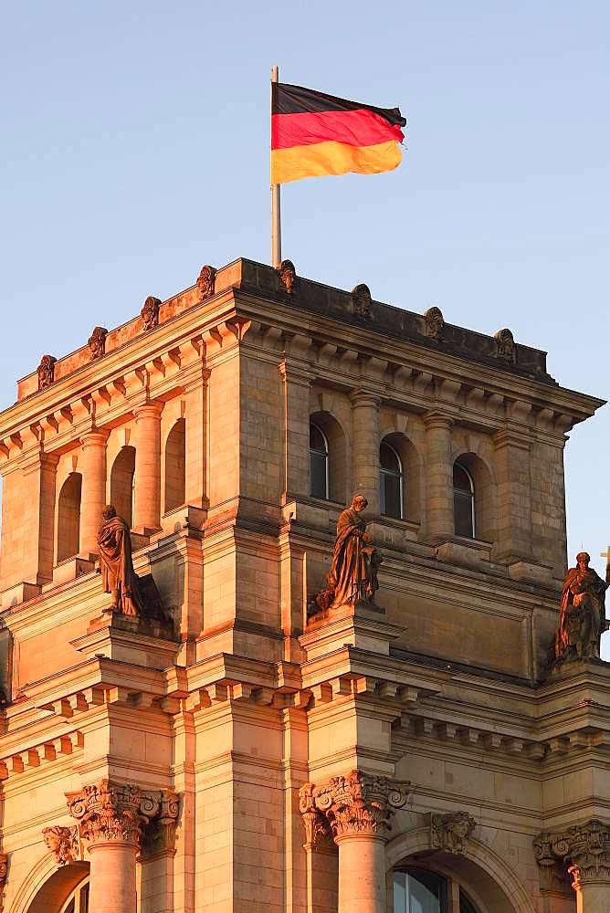 German flag on the Reichstag, morning light, Berlin-Mitte, Berlin, Germany, Europe