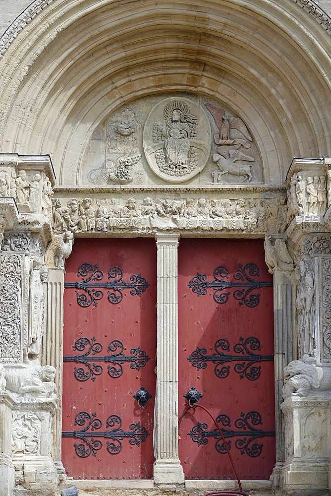 Main portal main facade Romanesque abbey church Eglise abbatiale Saint-Gilles, Saint-Gilles-du-Gard, Gard department, Occitanie region, France, Europe