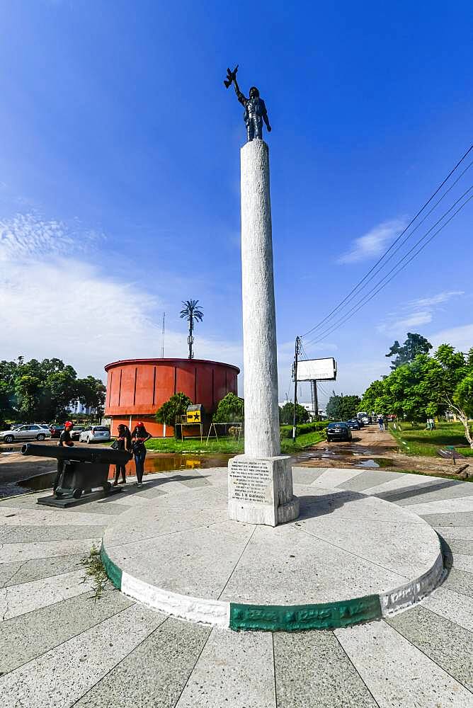 Cenotaph before the Benin National Museum in the Royal gardens, Benin city, Nigeria, Africa