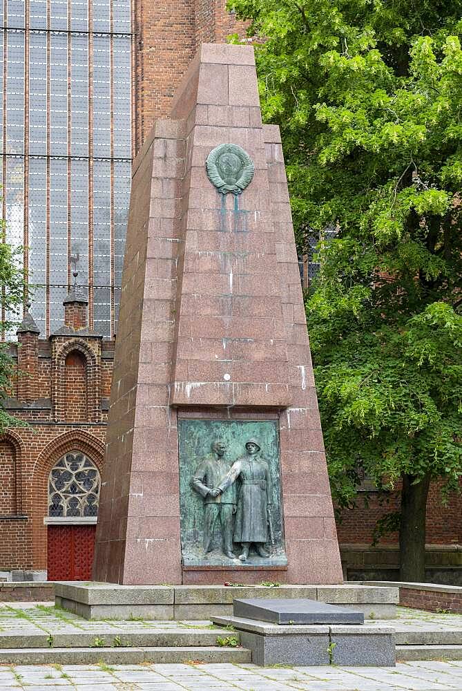 Soviet memorial in front of the Marienkirche, Stralsund, Mecklenburg-Vorpommern, Germany, Europe