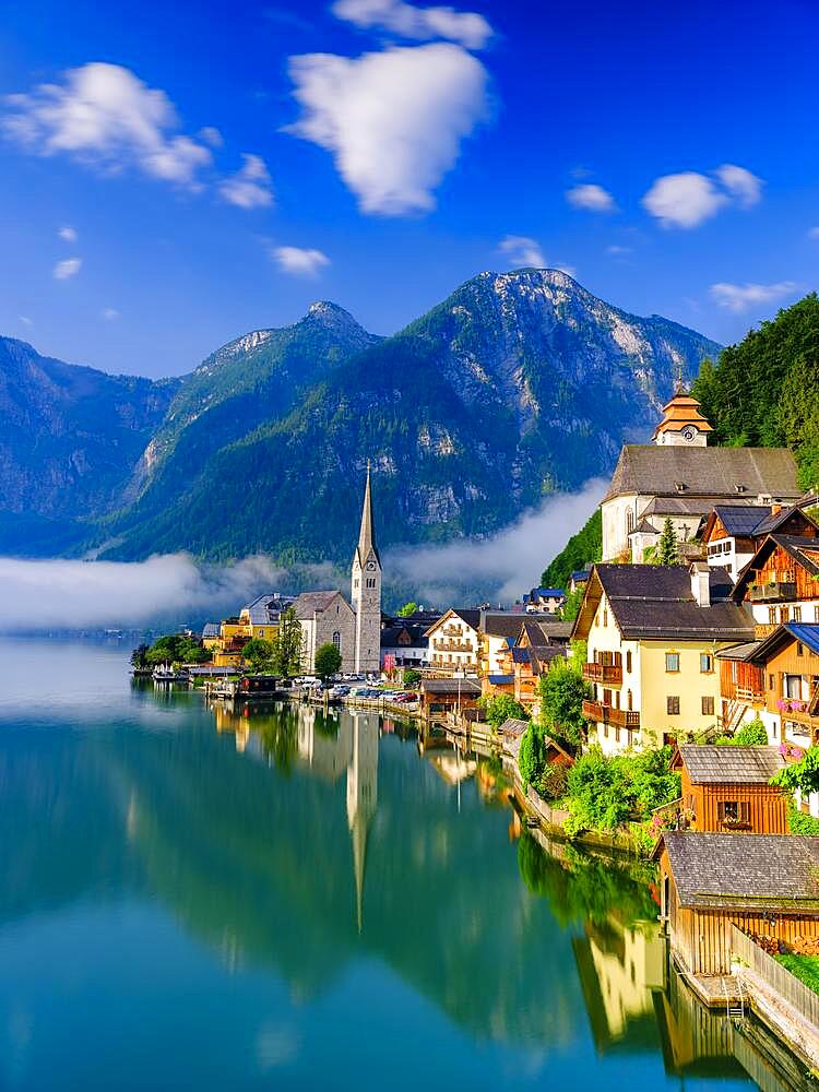 View of Hallstatt, Lake Hallstatt, Salzkammergut, UNESCO World Heritage Hallstatt-Dachstein Salzkammergut, Upper Austria, Austria, Europe