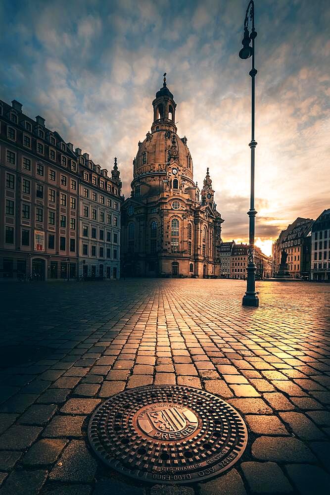 Church of Our Lady in sunrise with gully cover and lantern, Neumarkt, Dresden, Saxony, Germany, Europe