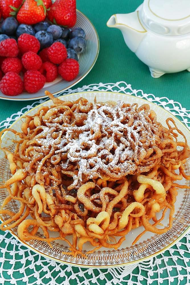 Swabian cuisine, Striebele with icing sugar and fresh berries, Fat baked food, dessert, dessert, Germany, Europe