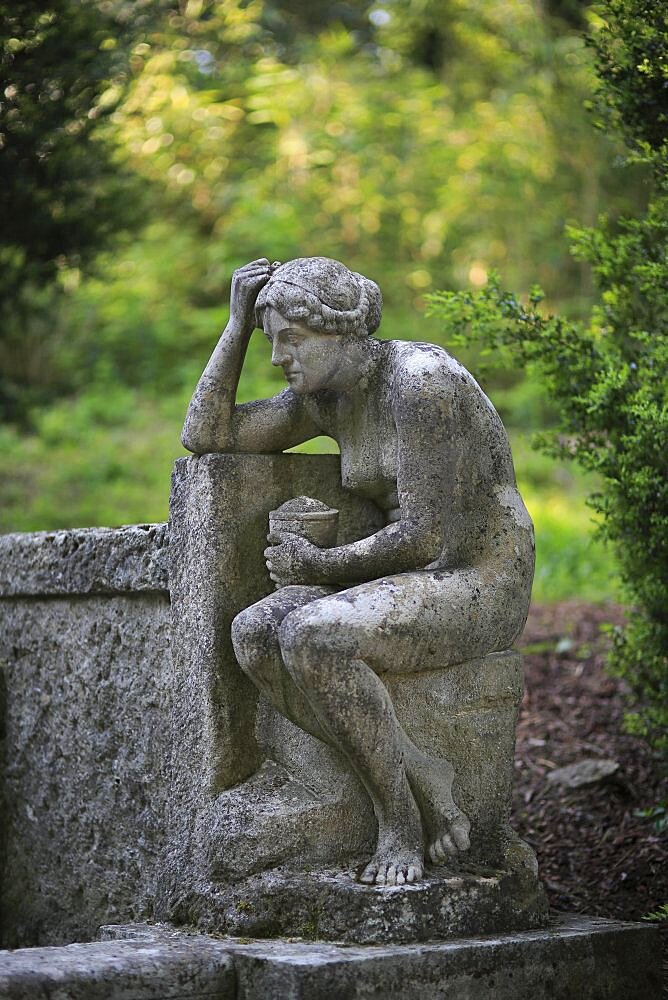 Neoclassical Athena Fountain by Karl Donndorf on the Karlshoehe in the former garden of the Villa Gustav Siegle, figure of Pandora, Stuttgart, Baden-Wuerttemberg, Germany, Europe