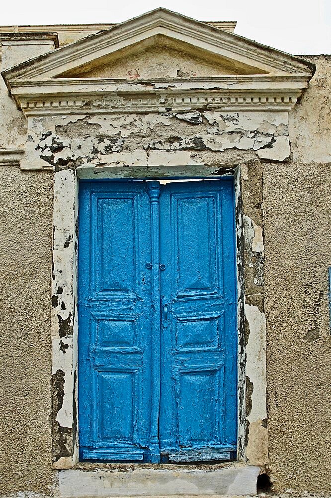 Lockdown, closed doors, Oia, Santorini, Greece, Europe