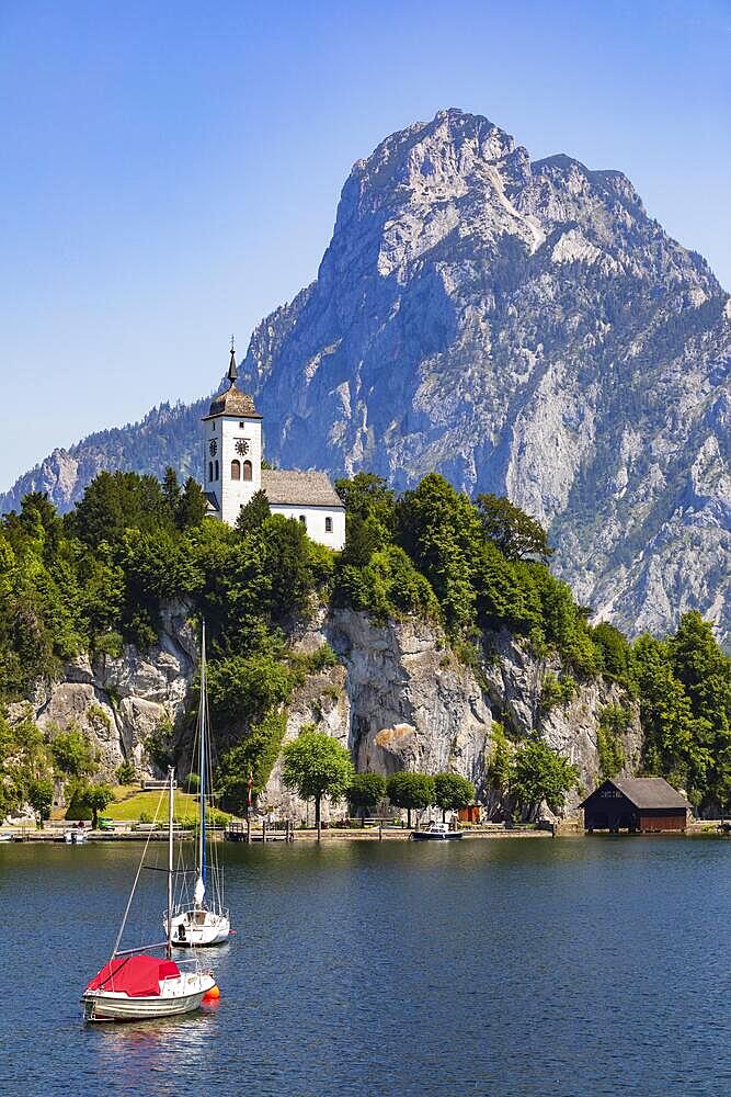 Drone shot, panorama shot, Johannesberg Chapel, Traunkirchen with Traunstein, Lake Lake Traun, Salzkammergut, Upper Austria, Austria, Europe