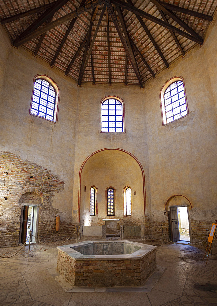 Interior view, baptismal font in the baptistery, Basilica of Sant Eufemia, Grado, Friuli Venezia Giulia, Italy, Europe