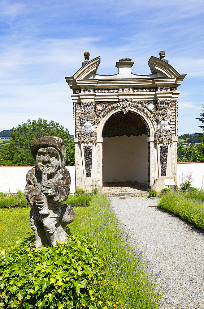 Paradise Garden with Garden Grotto, Neuburg am Inn Castle, Neuburg am Inn, Lower Bavaria, Bavaria, Germany, Europe