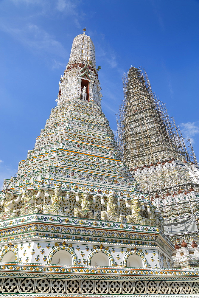 Wat Arun (Temple of Dawn), Bangkok, Thailand, Southeast Asia, Asia